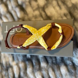 Strapped fabric leather sandal